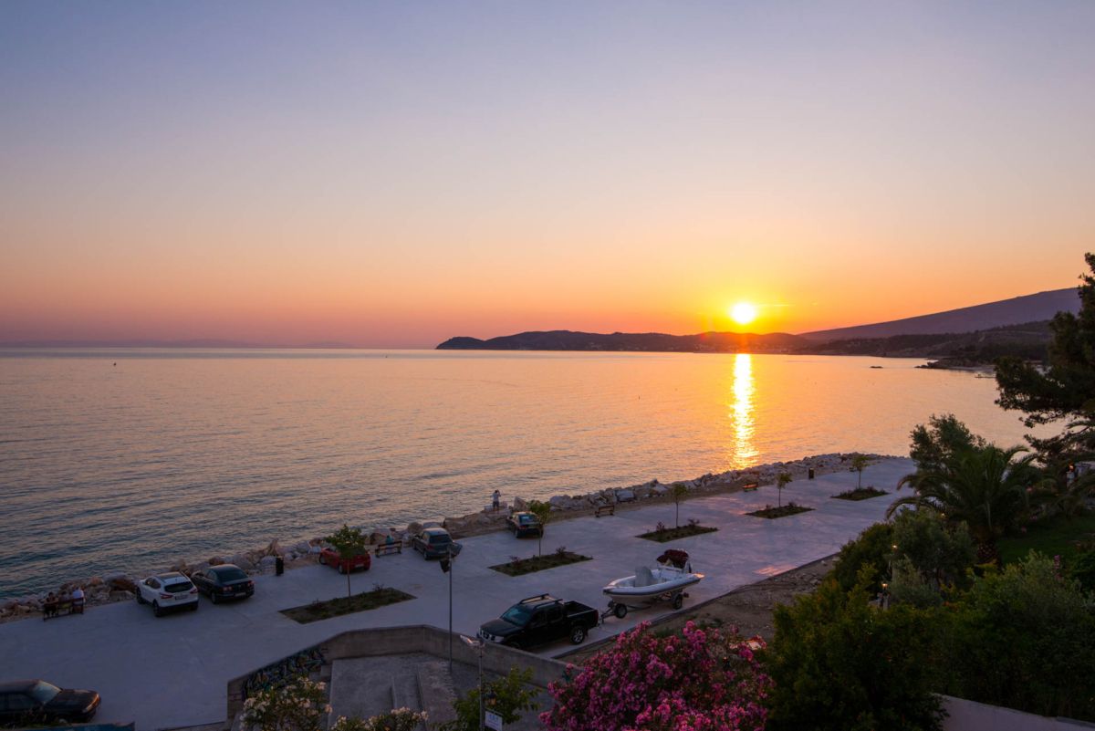 pension-ageri-home-02